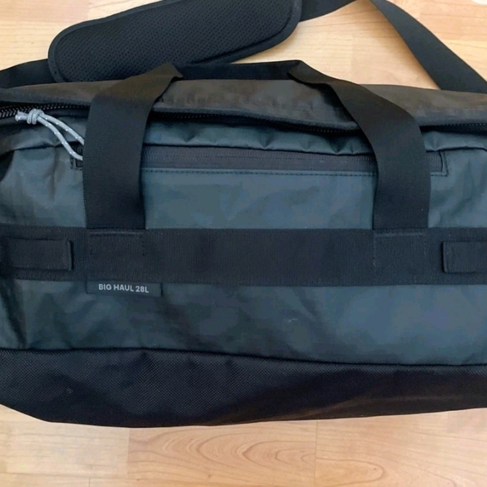 REI Black Duffel Bag 28L